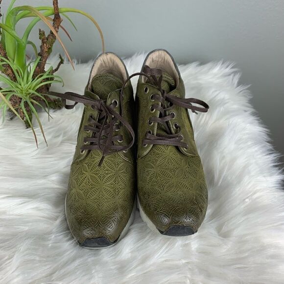 Miz Mooz Chalice Wedge Sneaker, Size 6 - Picture 8 of 8